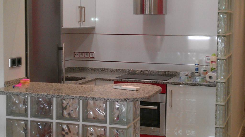 Protección técnica contra filtraciones y humedades en cubiertas y tejados de pizarra en Los Molinos.